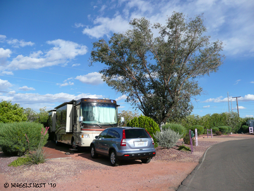 Desert Edge RV Village1 (JPG)
