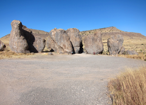 201104 Apr City of Rocks3 (2) Site16 (JPG)