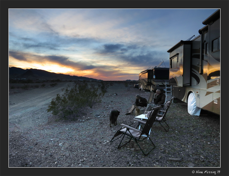 Shop in the day, and sunset at night...yeah, I like!