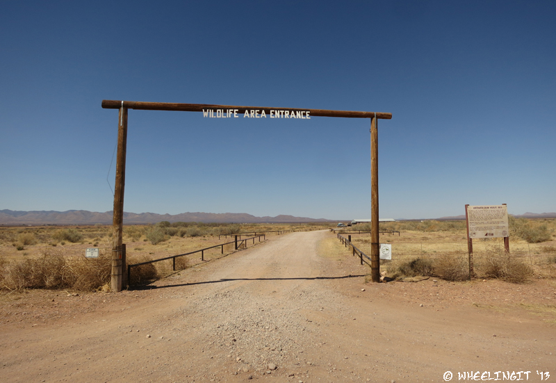 Main entrance to the draw