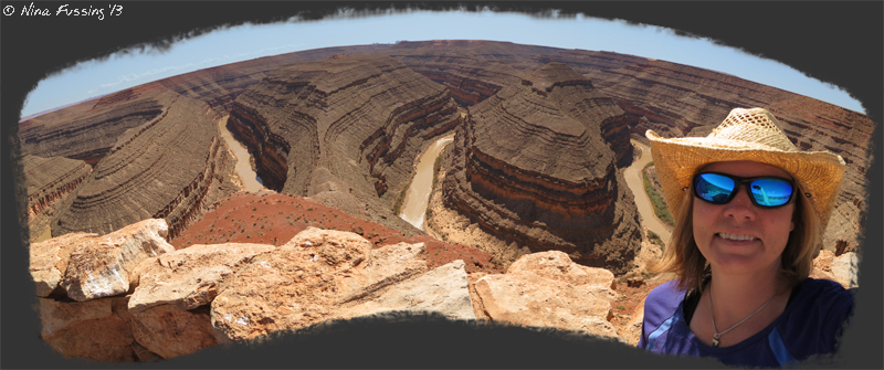 Self-panorama of the glorious curves at Goosenecks State Park