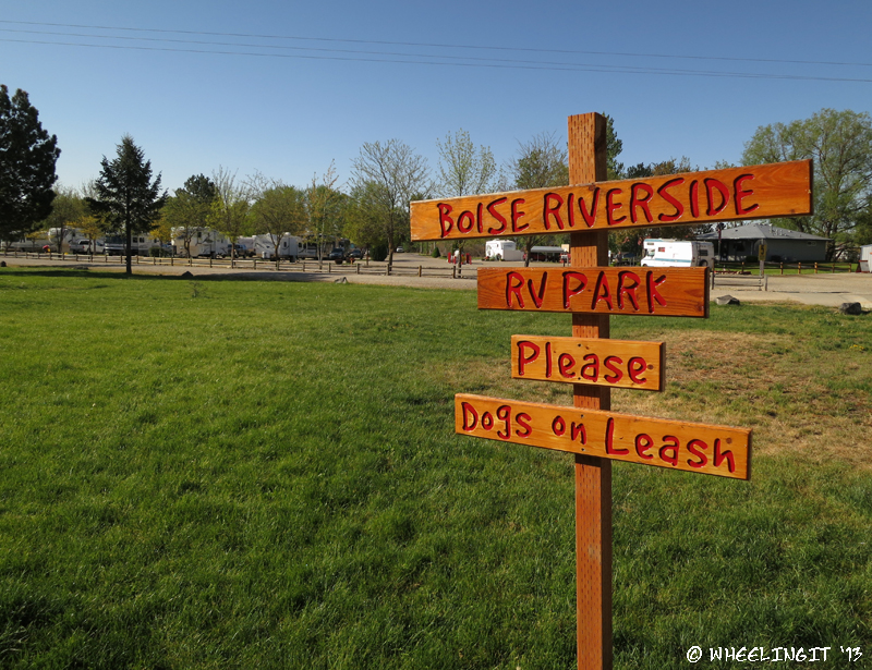 The green pet area at Boise Riverside RV Park