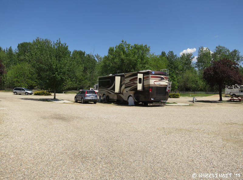 Back view of our RV site. We had no-one to the left and right side is empty.