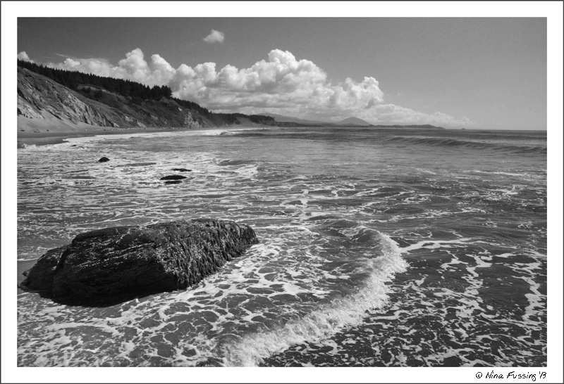 The beauty of waves and rocks