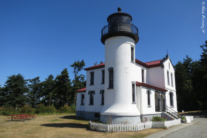 Darn she's pretty. Admiralty Head Lighthouse.