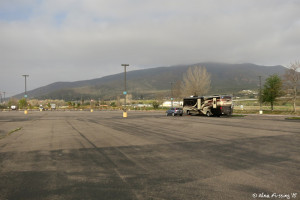Another pic of our spot. This are has nice mountain views despite the asphalt parking lot.